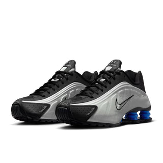 Tenis Mujer Nike Shox R4 Plateado Metalico Negro vista par frontal