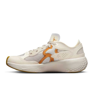 Tenis Mujer Air Jordan Delta 3 Low Light Orewood Brown vista lateral principal
