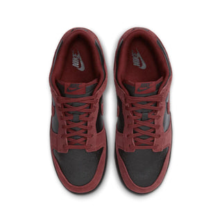 Tenis Hombre Nike Dunk Low Retro SE Rojo Negro Oscuro vista par superior