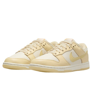 Tenis Mujer Nike Dunk Low Team Dorado