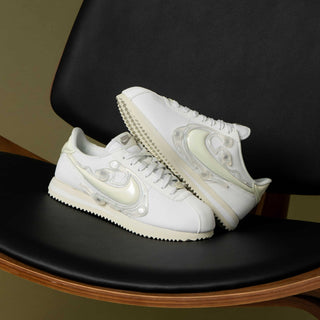 Tenis Mujer Nike Cortez LX Summit White Glass vista foto referencia