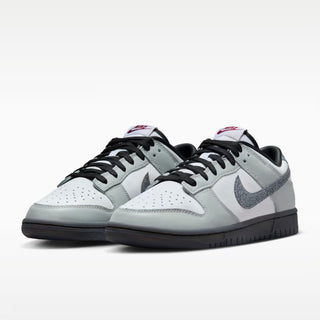 Tenis Mujer Nike Dunk Low LX Grey Glitter vista par frontal