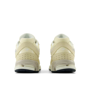 Tenis Hombre New Balance 2002R Beige