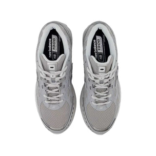 Tenis Unisex New Balance 1906W Silver Metallic vista arriba