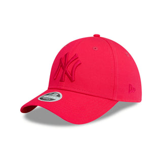 Gorra Mujer New York Yankees MLB League Essentials 9FORTY Rosa Fuerte lateral