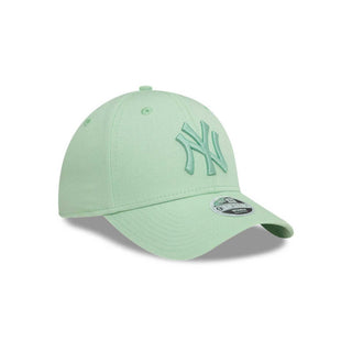 Gorra Mujer New York Yankees MLB League Essentials 9FORTY Verde Pastel lateral secundaria
