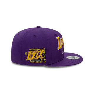 Gorra New Era Los Angeles Lakers NBA Flat Visor 9FIFTY vista lateral logo