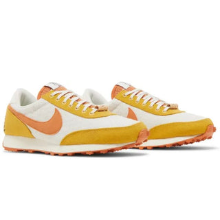 Nike Daybreak Sun Club Hot Orange