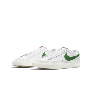 Tenis Hombre Nike Blazer Low 77 Blanco Verde vista par frontal