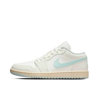 Tenis Mujer Air Jordan 1 Low Blanco Azul Igloo vista lateral principal