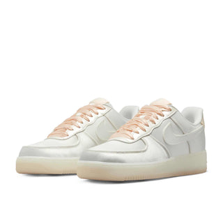 Tenis Mujer Nike Air Force 1 07 LV8 Blanco Rosa Claro vista par frontal