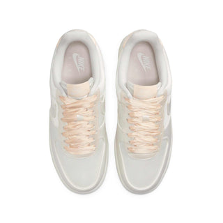 Tenis Mujer Nike Air Force 1 07 LV8 Blanco Rosa Claro vista par superior